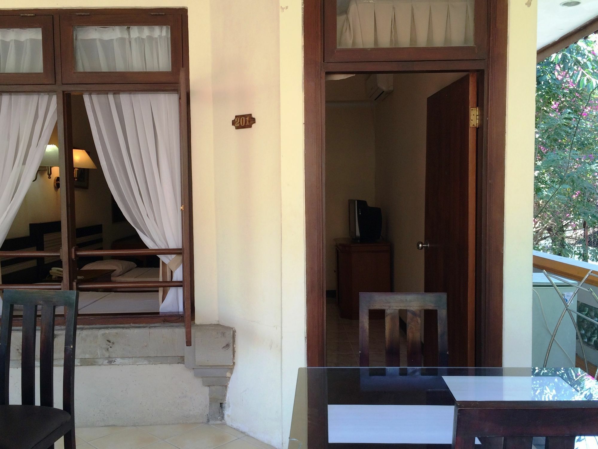 Sri Ratu Hotel Legian Exterior foto