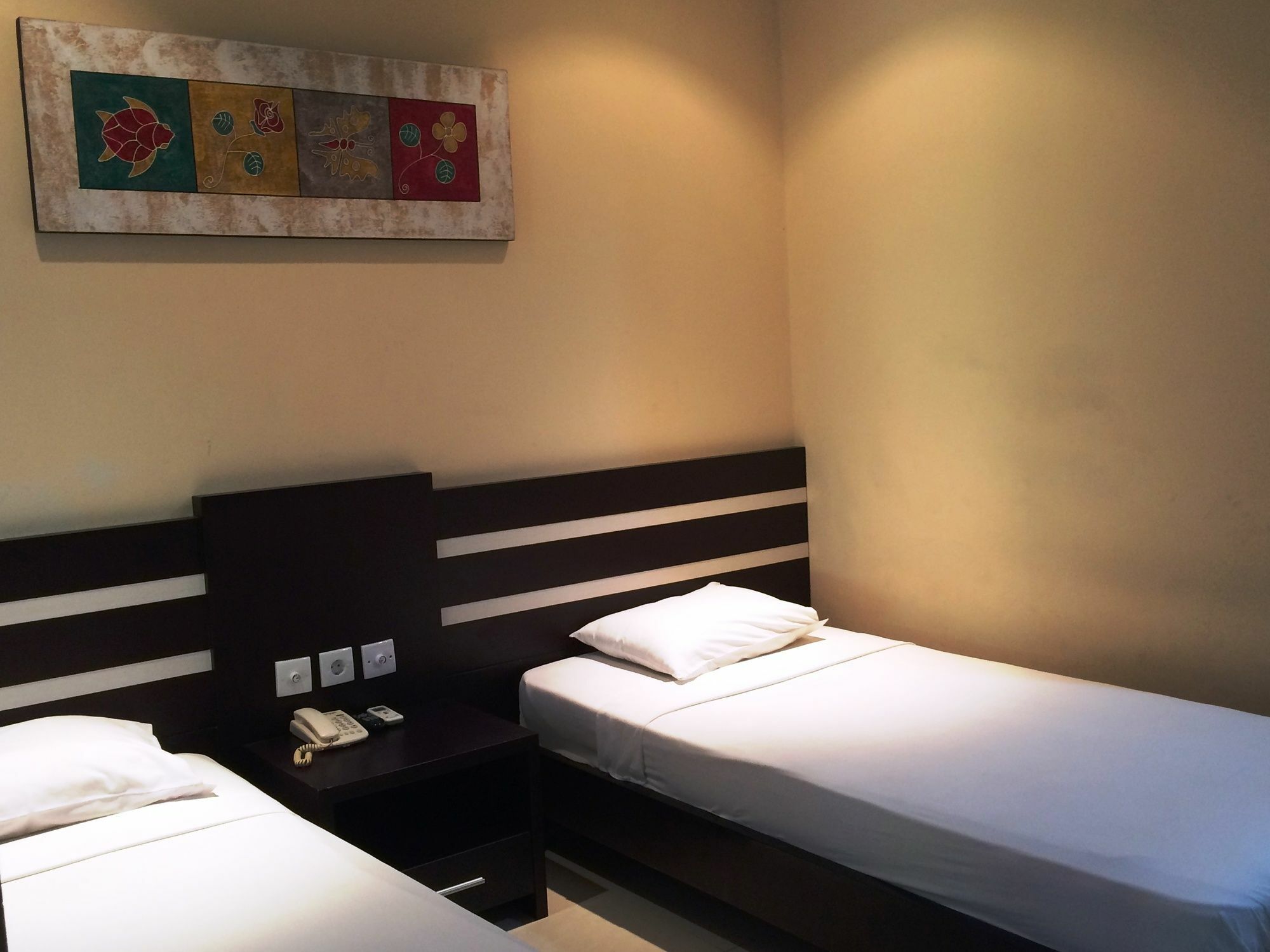 Sri Ratu Hotel Legian Exterior foto