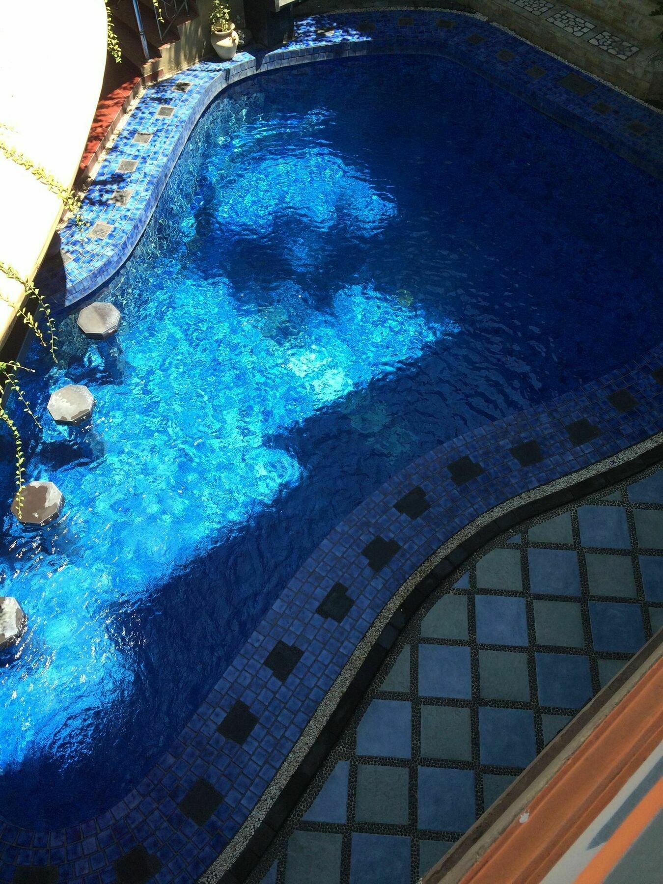 Sri Ratu Hotel Legian Exterior foto