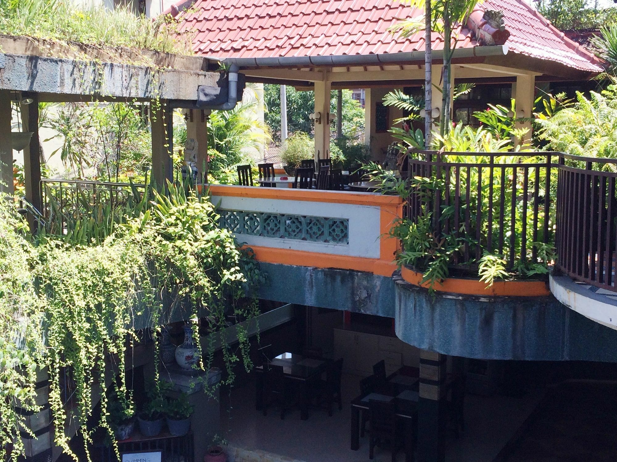 Sri Ratu Hotel Legian Exterior foto